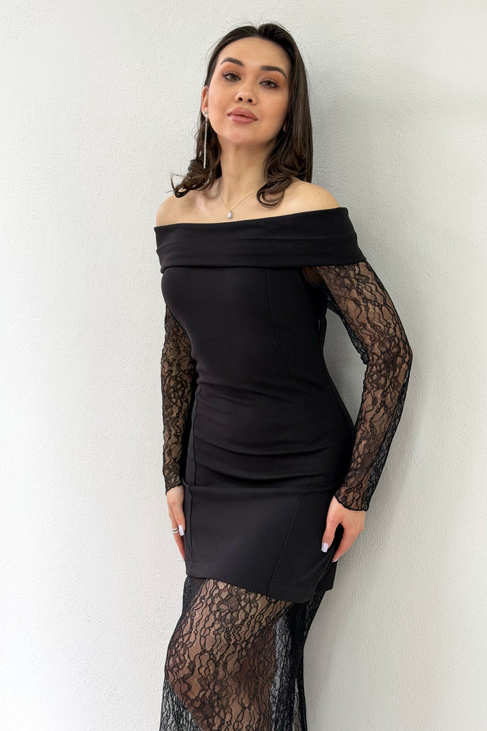 Siyah Madonna Yaka Dantel Elbise