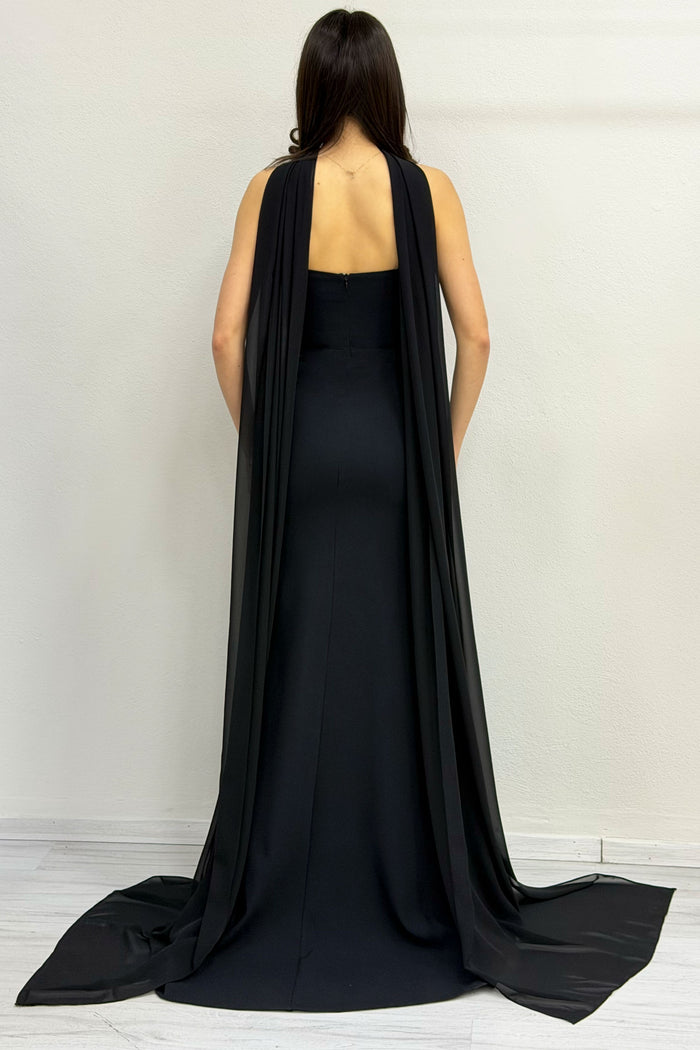 Siyah Fiyonk Detaylı Fularlı Straplez Balık Abiye Elbise