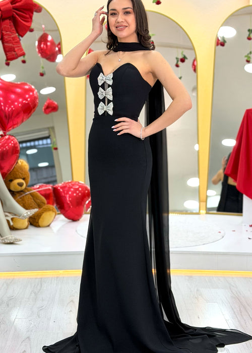 Siyah Fiyonk Detaylı Fularlı Straplez Balık Abiye Elbise