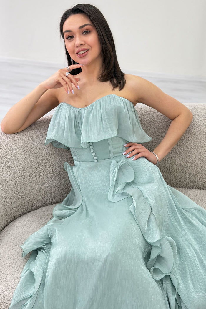 Su Yeşili Straplez Çift Yırtmaçlı Fırfırlı Abiye Elbise