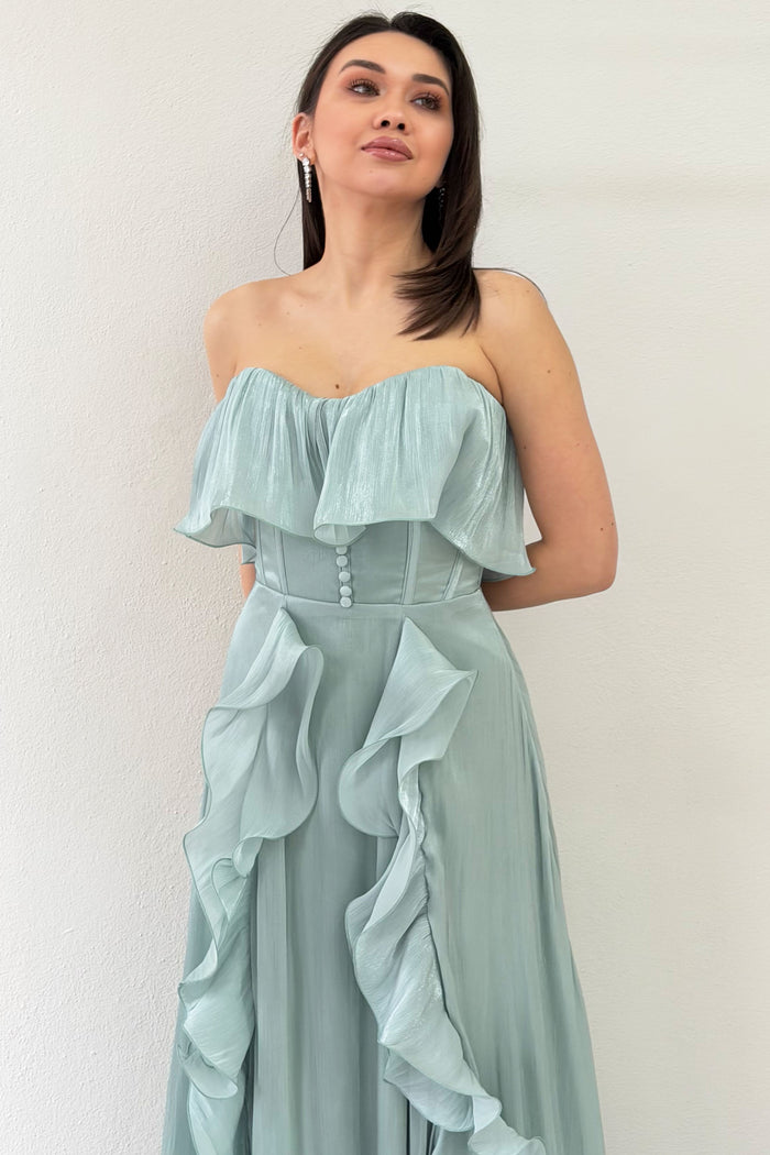 Su Yeşili Straplez Çift Yırtmaçlı Fırfırlı Abiye Elbise
