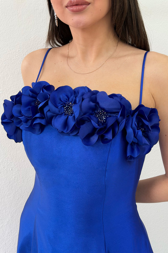 Saks Mavi İnce Askılı Çiçek Detaylı Abiye Elbise