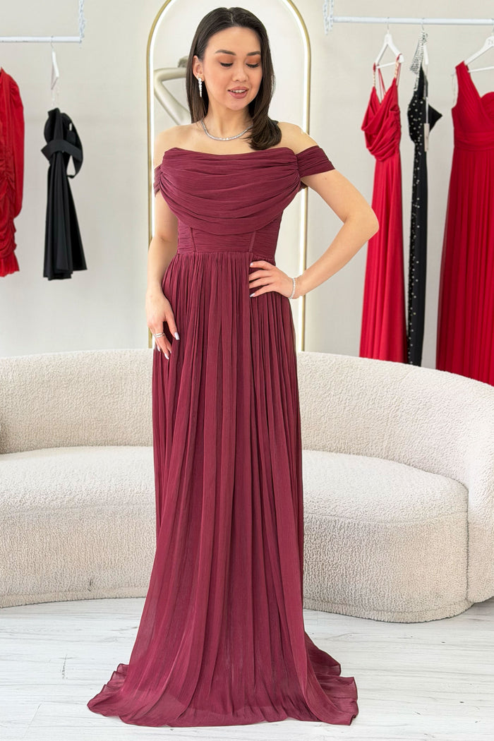 Bordo Düşük Omuz Drapeli Uzun Abiye Elbise 