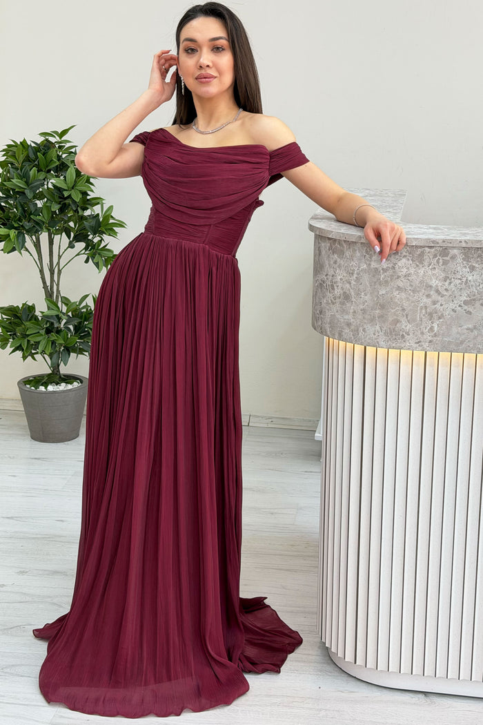 Bordo Düşük Omuz Drapeli Uzun Abiye Elbise 