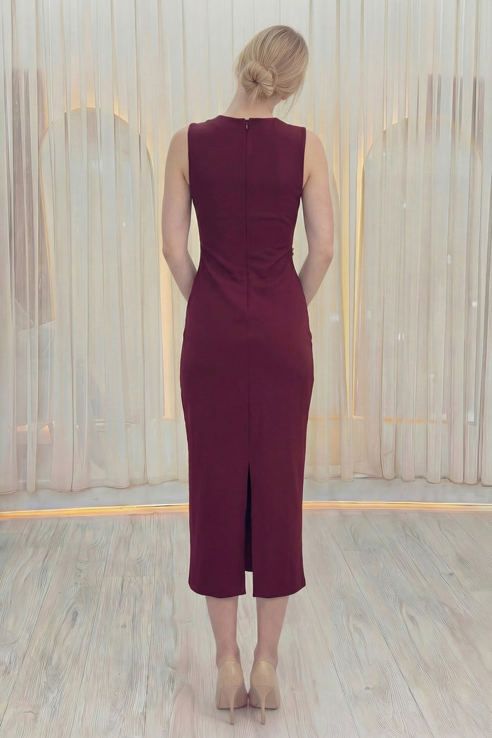 Bordo Taş Detaylı Sıfır Kol Elbise