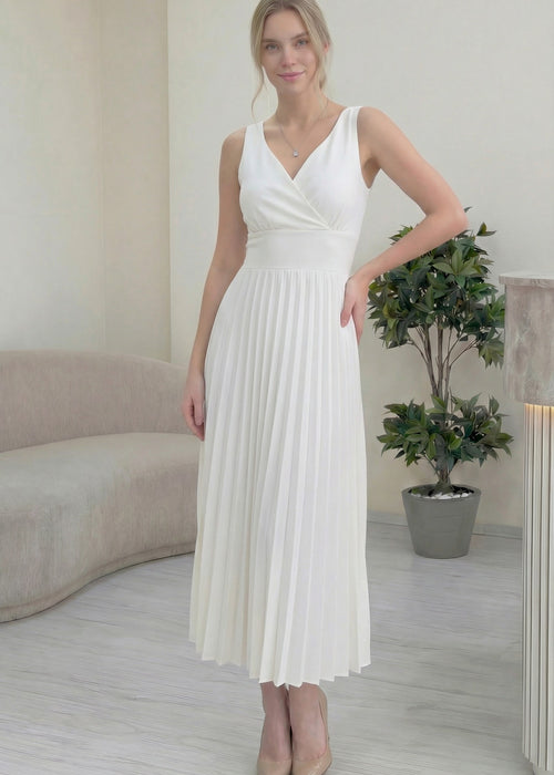 Beyaz V Yaka Pileli Midi Boy Elbise