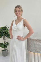 Beyaz V Yaka Pileli Midi Boy Elbise