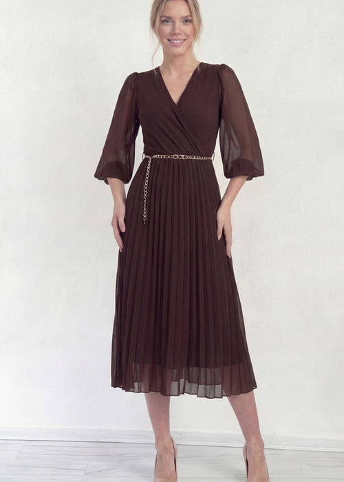 Kahverengi Kruvaze Yaka Piliseli Kemerli Midi Boy Elbise