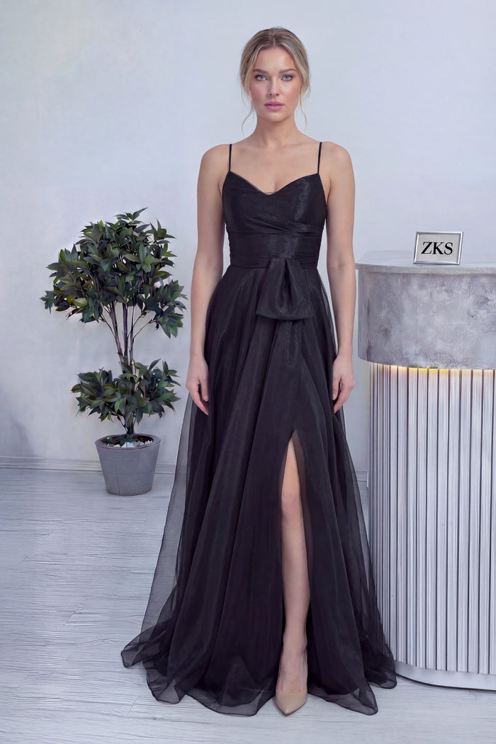 Kadın Siyah Askılı Yırtmaçlı Abiye Elbise