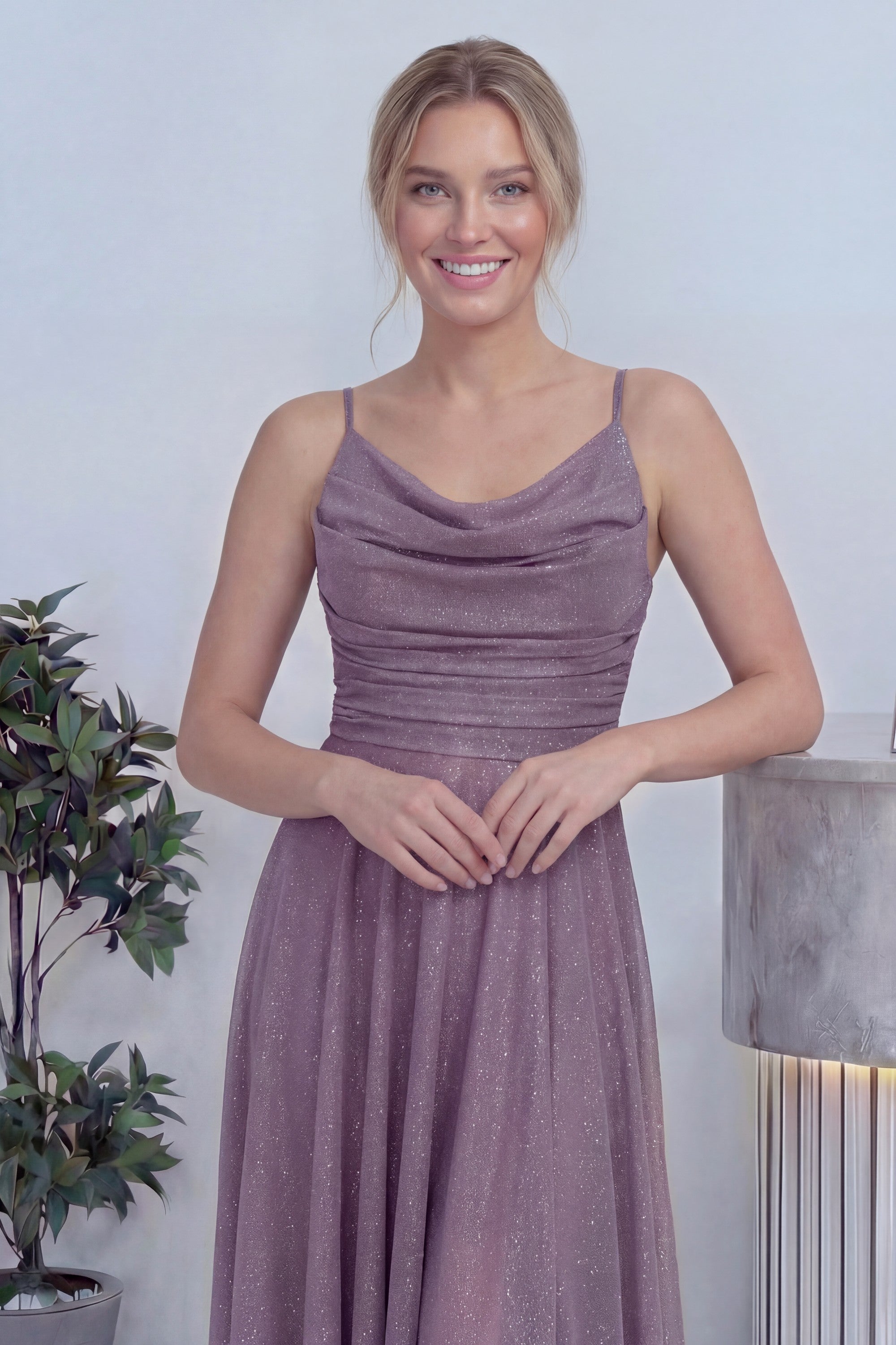 Lila Askılı Ön Drapeli Yırtmaçlı Simli Abiye Elbise