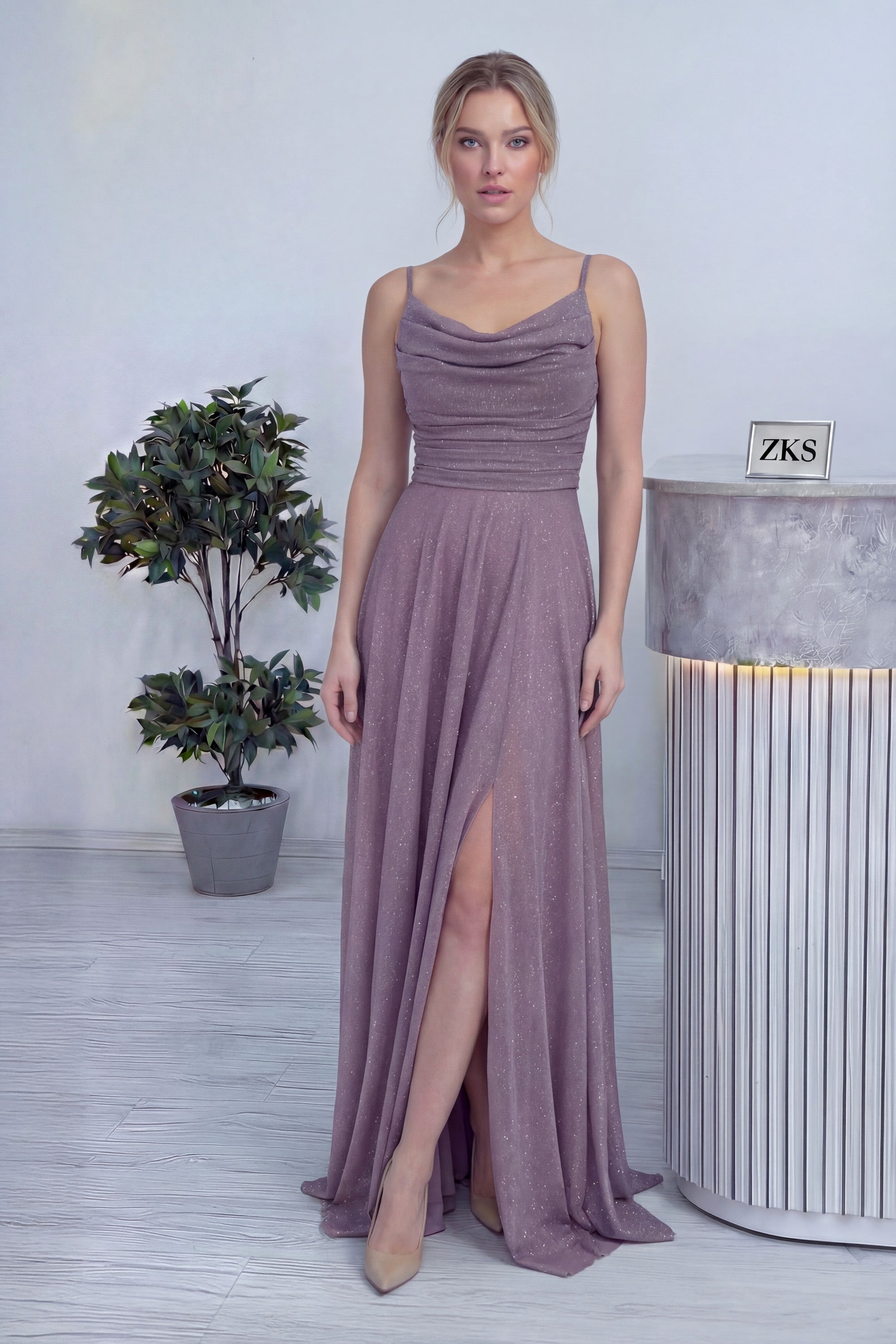 Lila Askılı Ön Drapeli Yırtmaçlı Simli Abiye Elbise