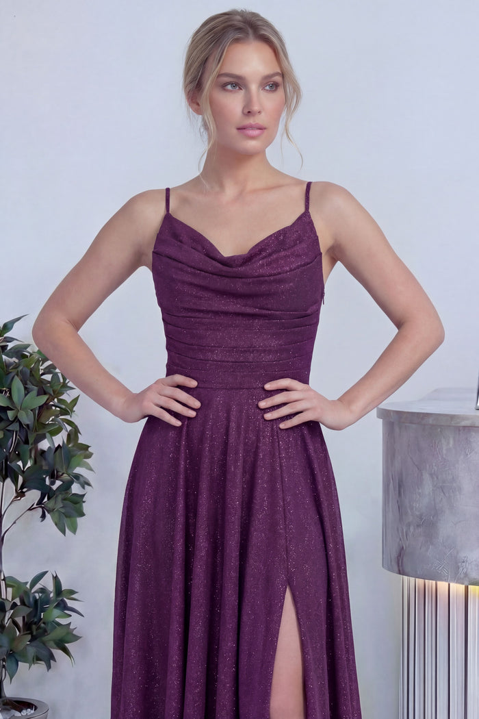 Mürdüm Askılı Ön Drapeli Yırtmaçlı Simli Abiye Elbise