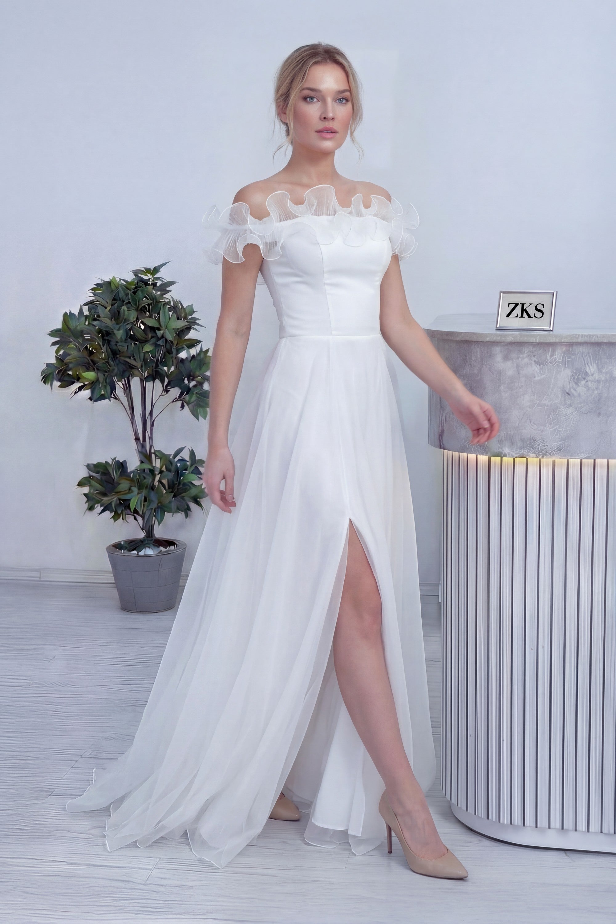 Kadın Beyaz Volanlı Düşük Omuz Nikah Abiye Elbise