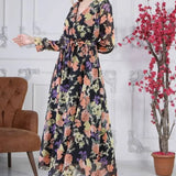 Siyah Renkli Çiçekli  Kruvaze Yaka Şifon Elbise