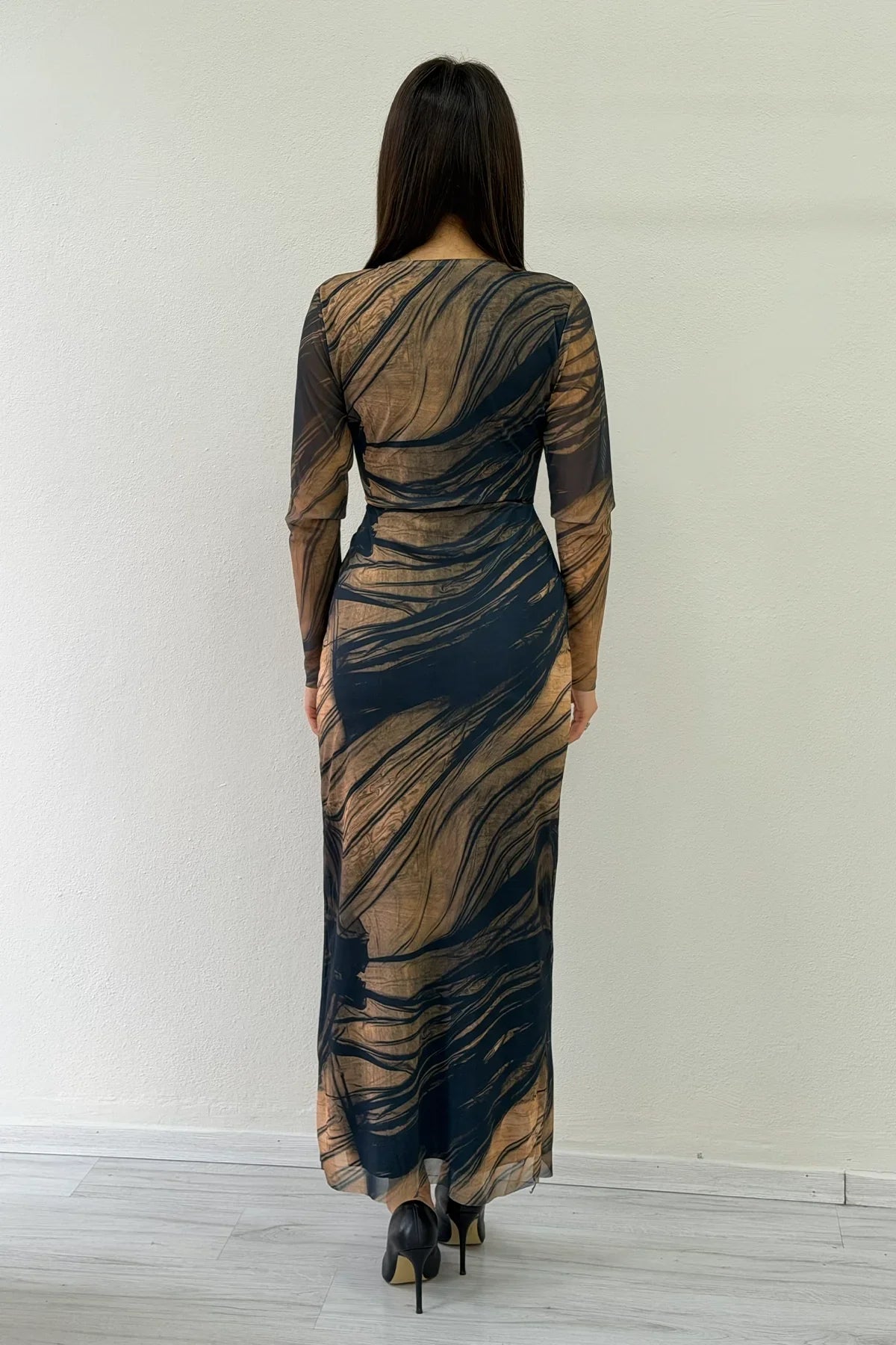 Kadın Çizgili Batik Desen Likralı Tül Elbise