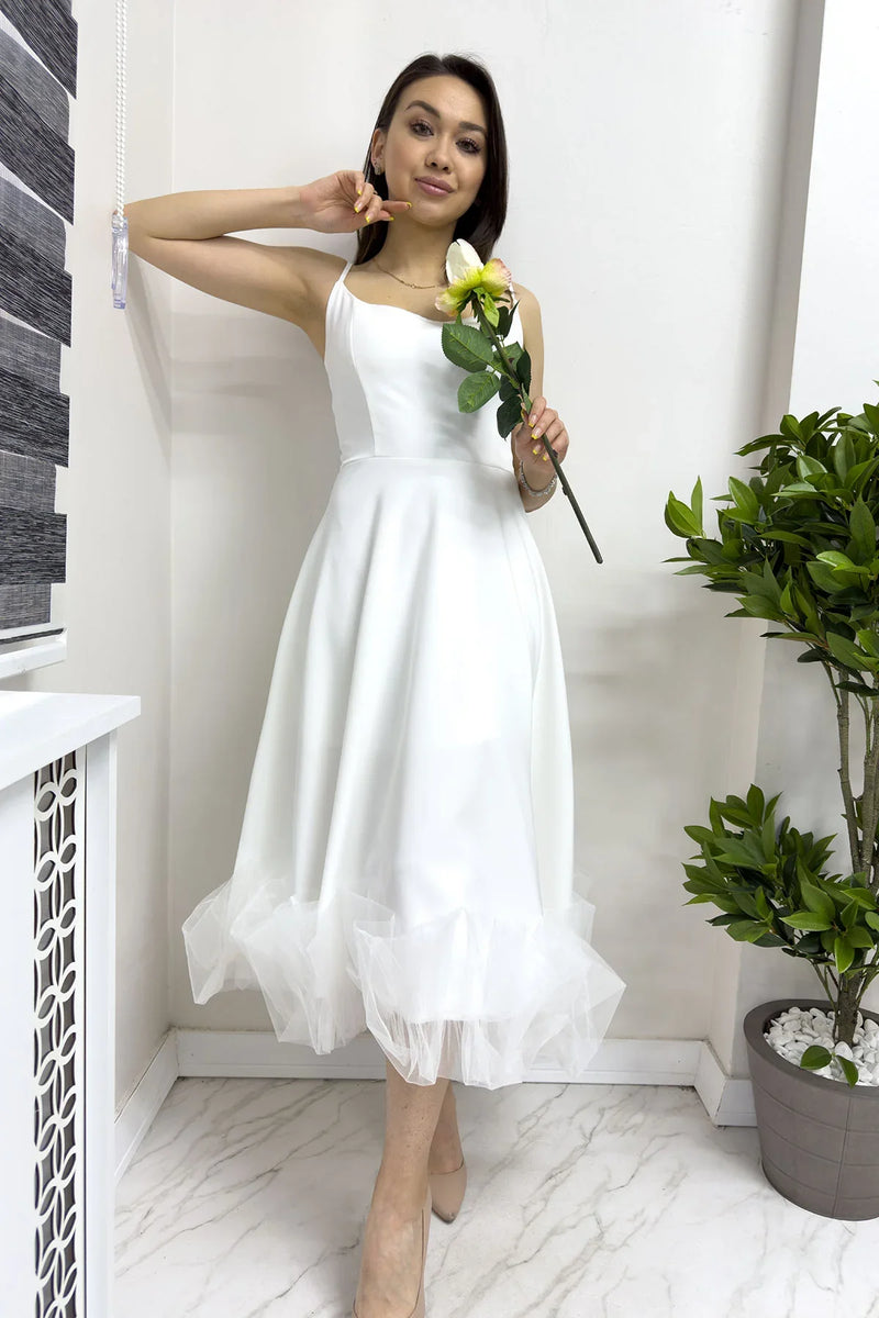 Beyaz Askılı Kloş Etek Ucu Tül Detay Midi Abiye Elbise