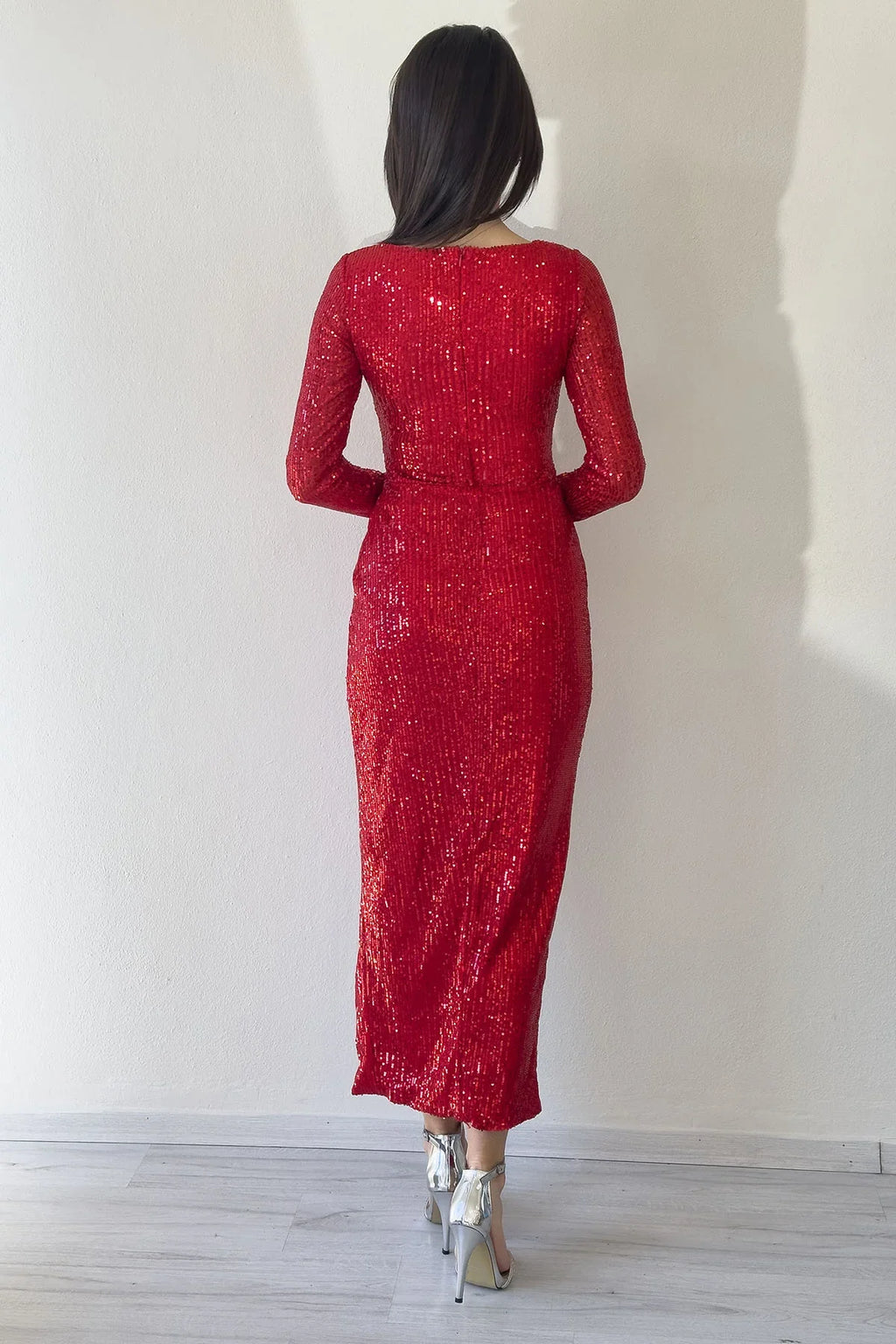 Kırmızı Kruvaze Yaka Payet Tasarım Uzun Kollu Abiye Elbise