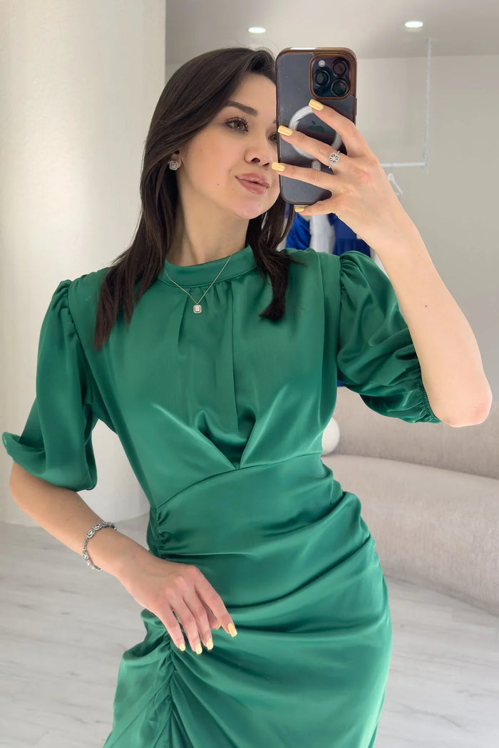 Çimen Yeşili Saten Balon Kol Drapeli Yırtmaç Detaylı Abiye Elbise