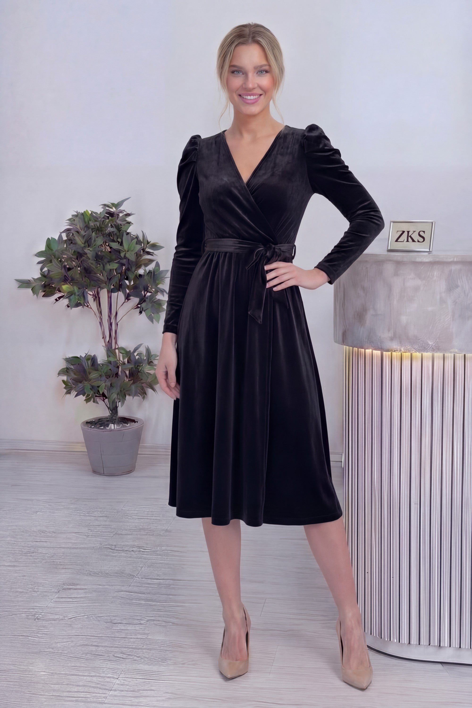 Siyah Kadın Karpuz Kol Kruvaze Kadife Kuşaklı Büyük Beden Elbise