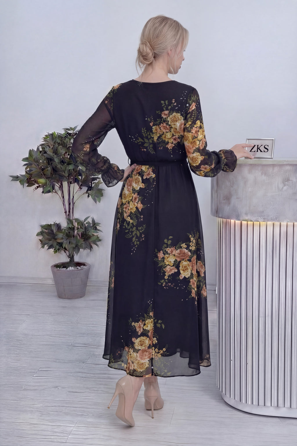 Siyah Sarı Çiçekli Kruvaze Yaka Şifon Büyük Beden Elbise