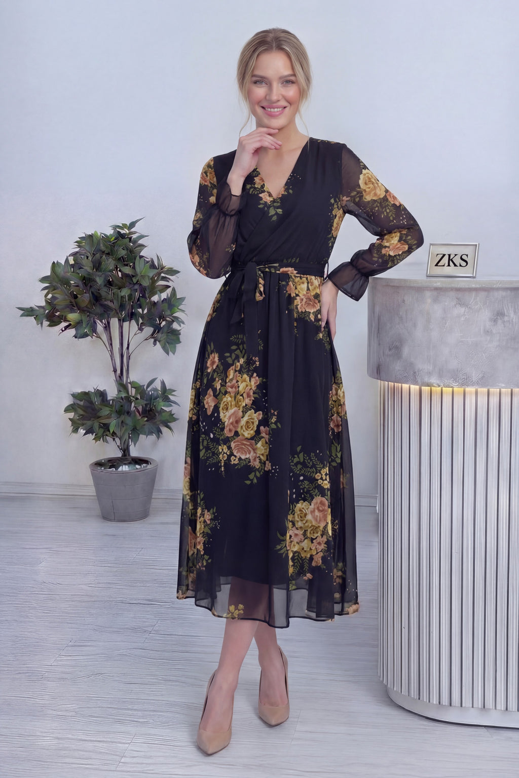 Siyah Sarı Çiçekli Kruvaze Yaka Şifon Büyük Beden Elbise