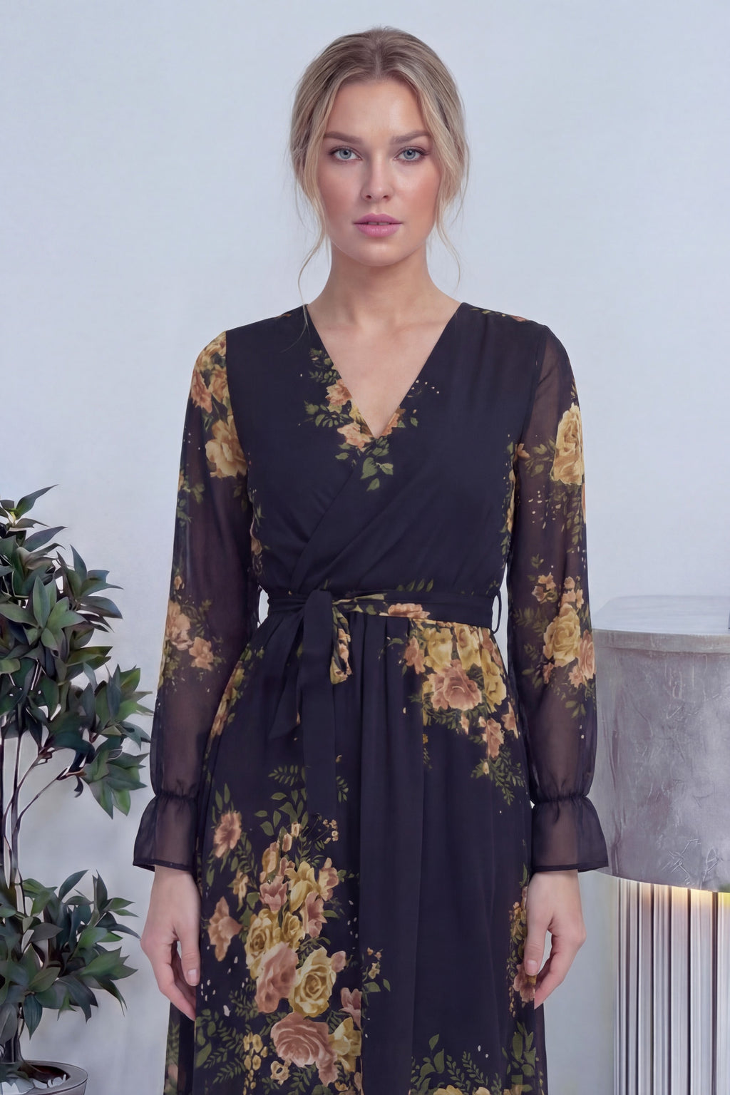 Siyah Sarı Çiçekli Kruvaze Yaka Şifon Büyük Beden Elbise