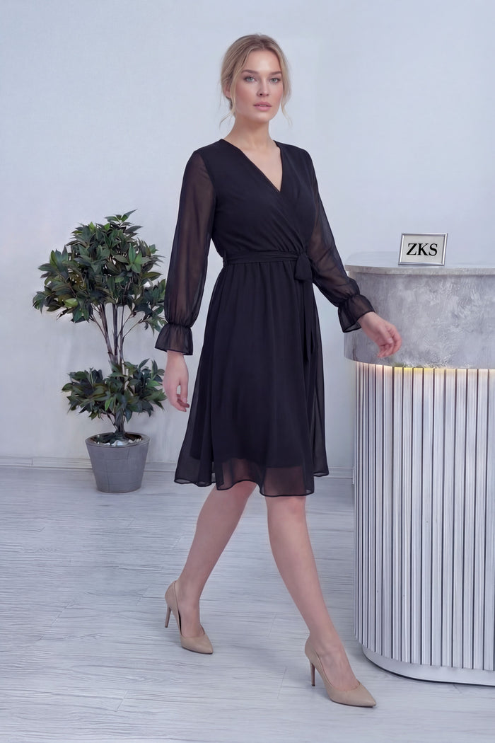 Siyah Kruvaze Yaka Şifon Büyük Beden Kısa Elbise