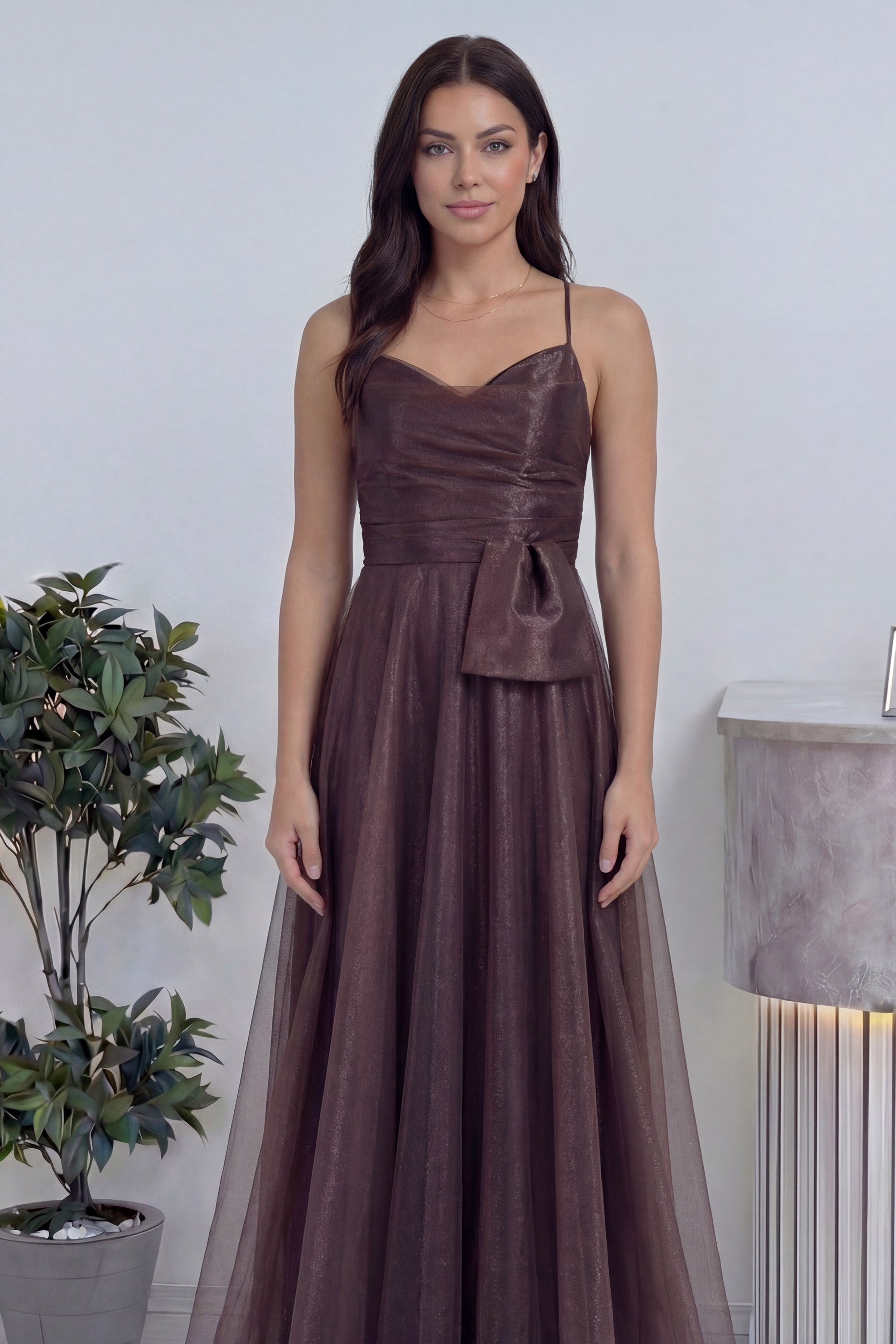 Kadın Kahverengi Askılı Yırtmaçlı Abiye Elbise