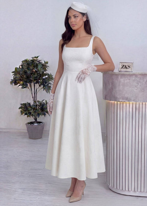 Beyaz Jakarlı Çiçek Kare Yaka Midi Abiye – Nikah