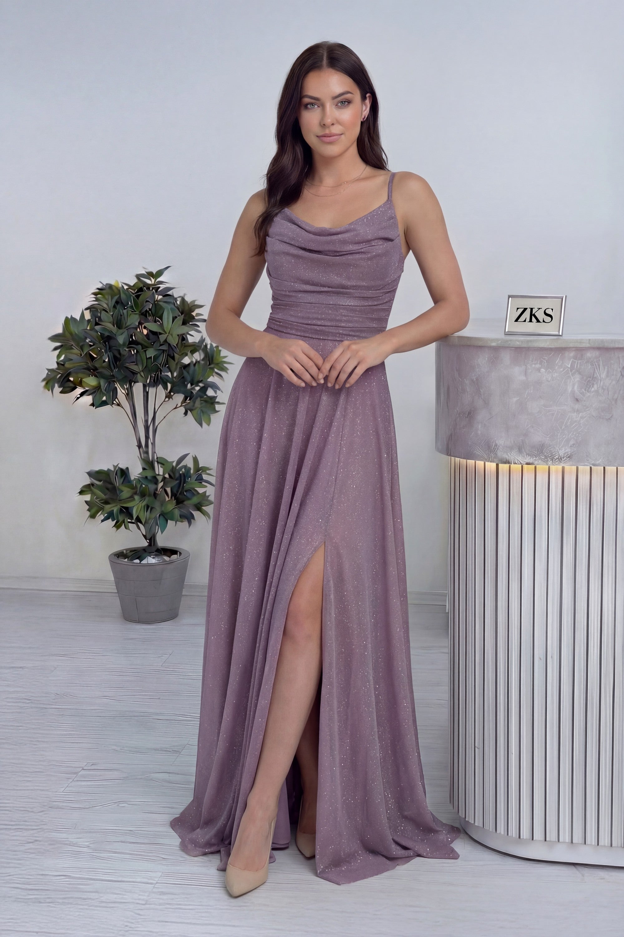 Lila Askılı Ön Drapeli Yırtmaçlı Simli Abiye Elbise