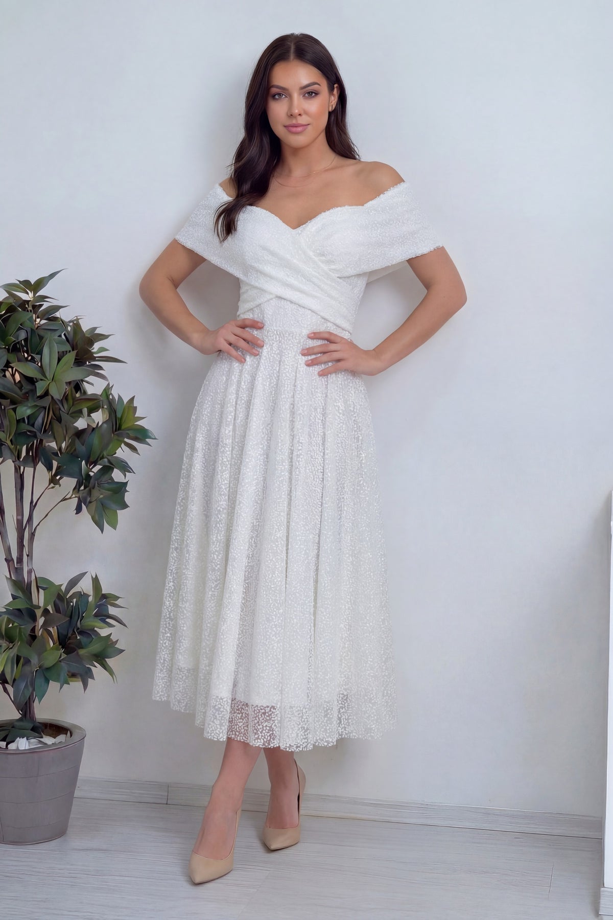 Nikah abiye elbise kadın beyaz midi boy pullu madonna yaka 