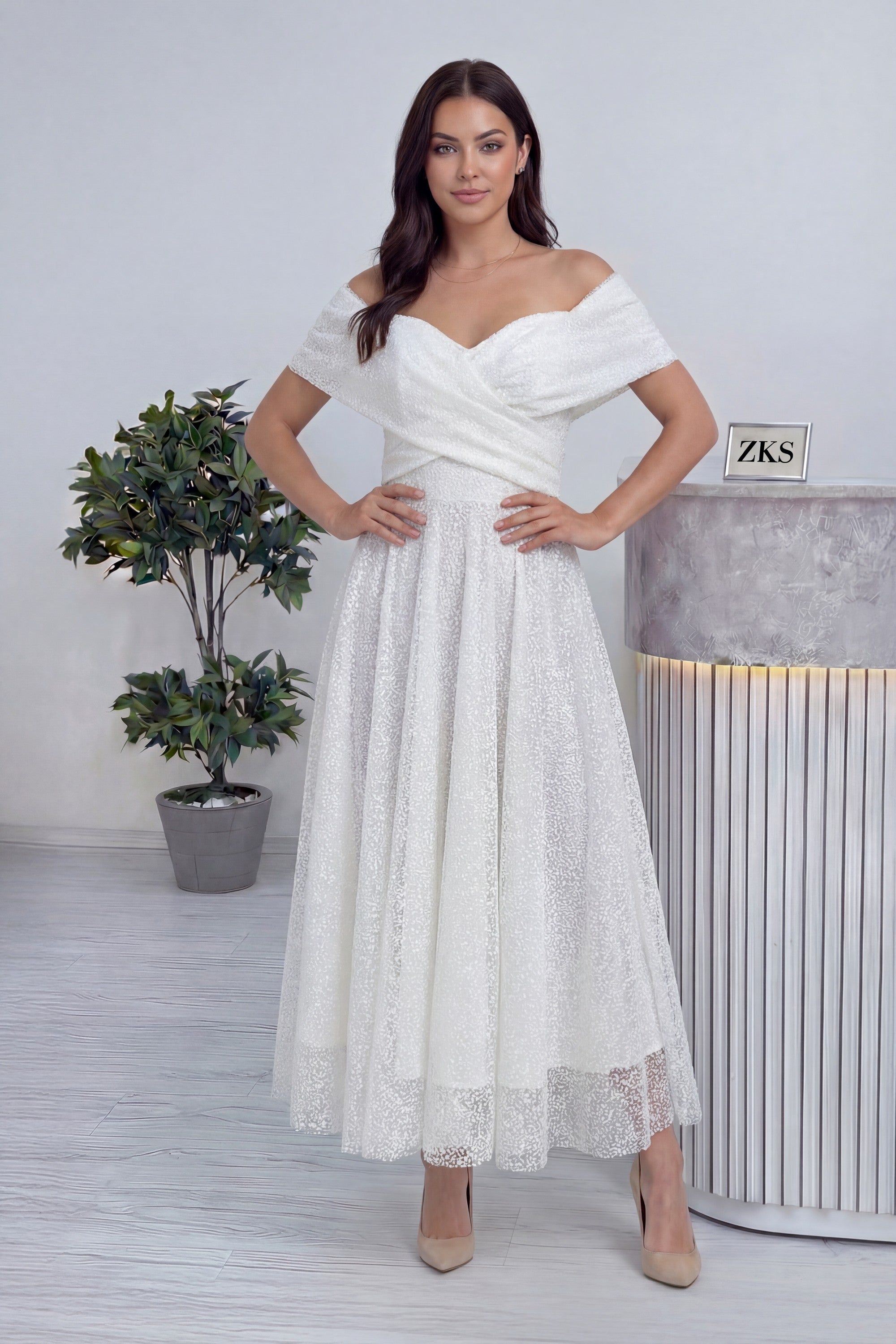 Beyaz Düşük Omuz Pullu Midi Boy Nikah Abiye Elbise