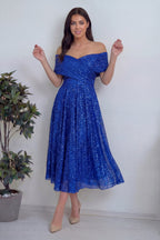 Düşük omuz detaylı ön boydan midi kloş saks mavisi abiye pul işlemeli 