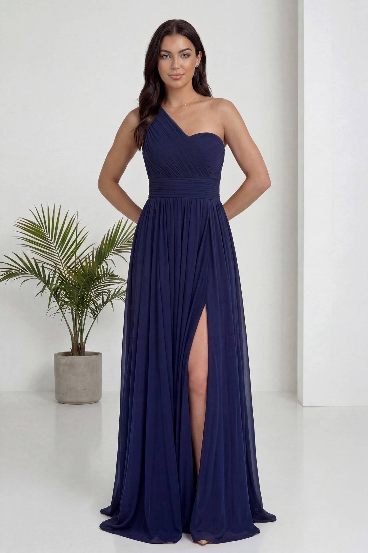 Büyük Beden Lacivert Tek Omuz Piliseli Şifon Uzun Abiye
