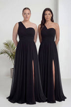 Büyük Beden Siyah Tek Omuz Piliseli Şifon Uzun Abiye