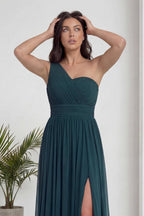 Zümrüt Yeşili Tek Omuz Piliseli Kloş Abiye Elbise