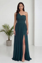 Zümrüt Yeşili Tek Omuz Piliseli Kloş Abiye Elbise