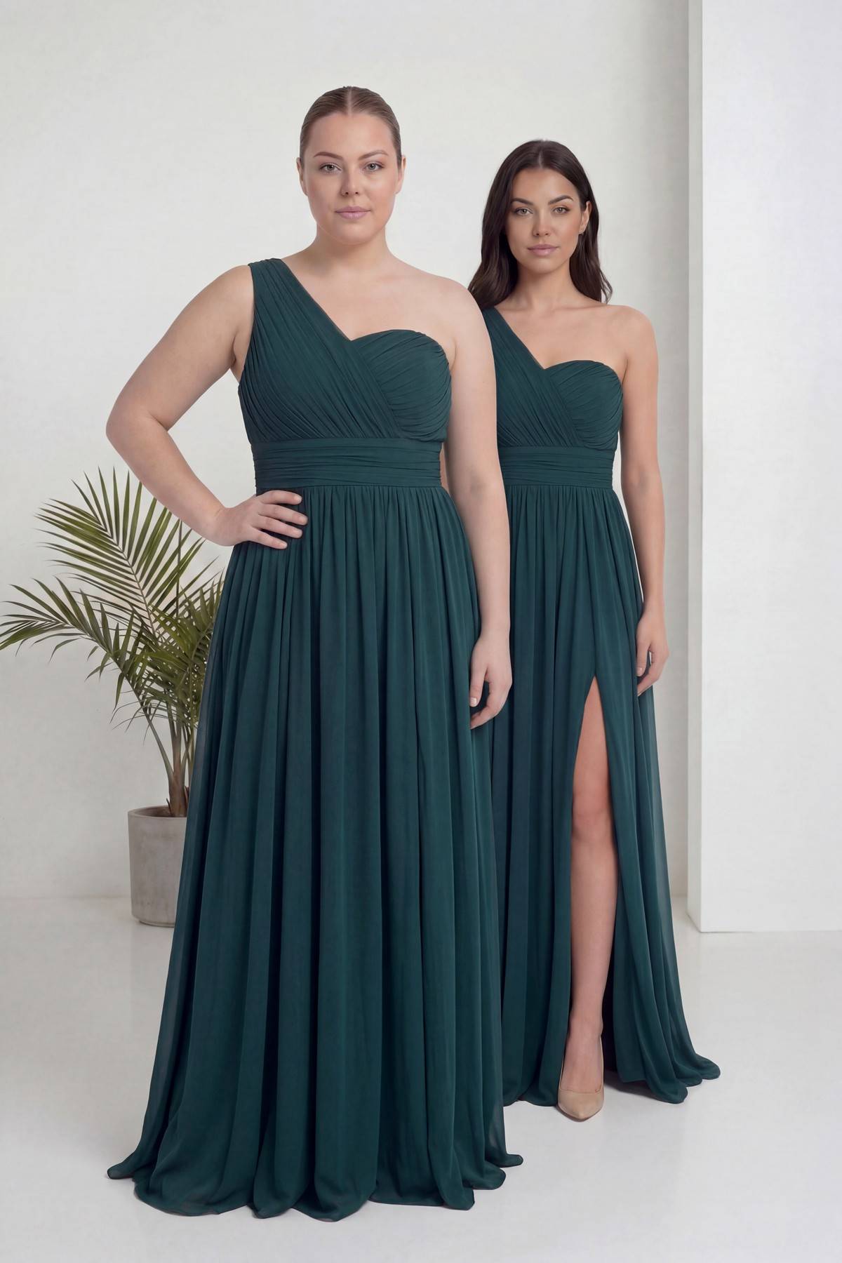 Zümrüt Yeşili Tek Omuz Piliseli Kloş Abiye Elbise