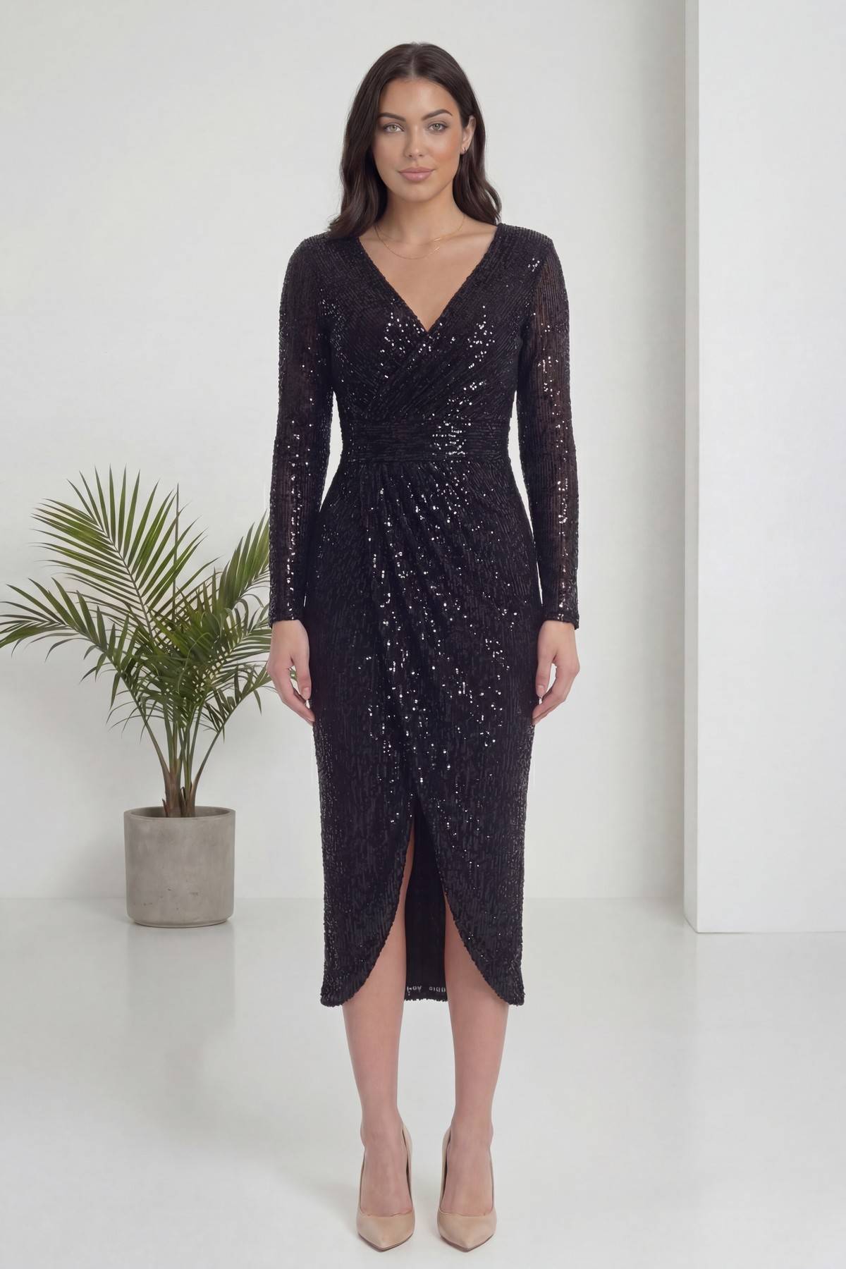 Siyah Kruvaze Yaka Payet Tasarım Uzun Kollu Abiye Elbise