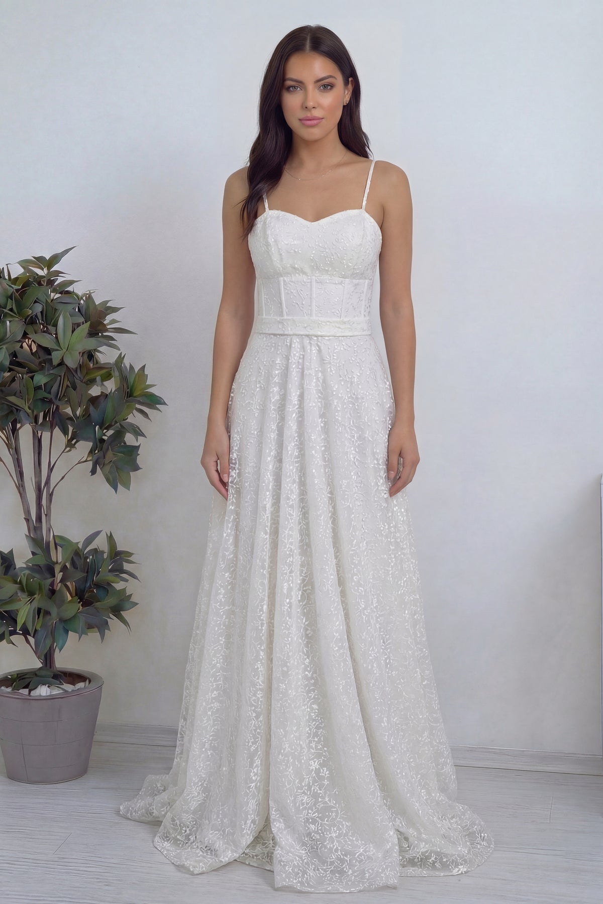 Nikah için beyaz uzun boy askılı dantelli simli kadın abiye elbise