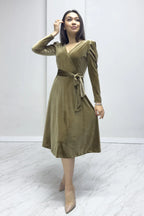 Bal Köpüğü Kadın Karpuz Kol Kruvaze Kadife Kuşaklı Büyük Beden Elbise

