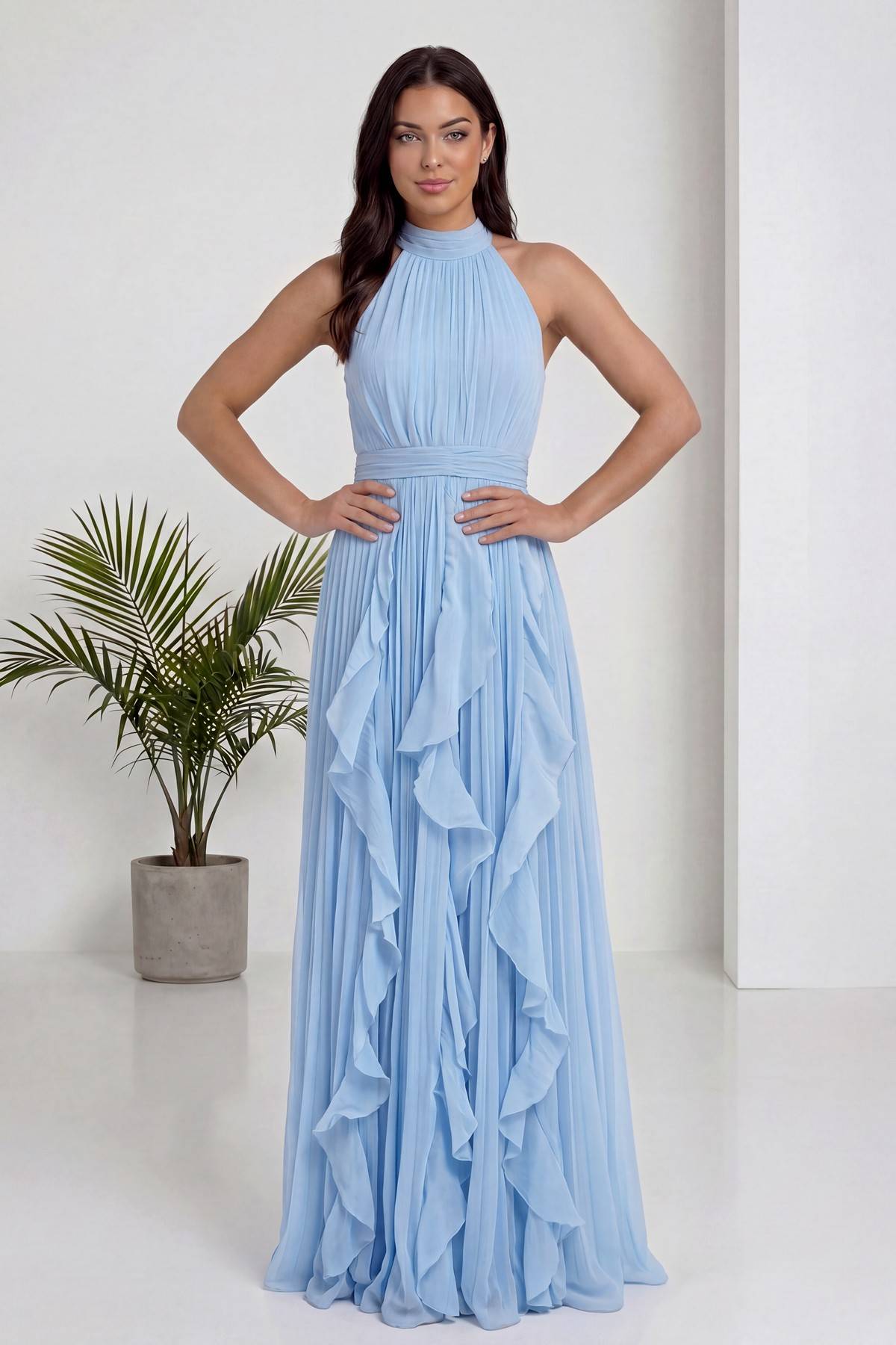 The ZKS bebe mavisi halter yaka fırfırlı uzun mezuniyet elbisesi ön görünüm