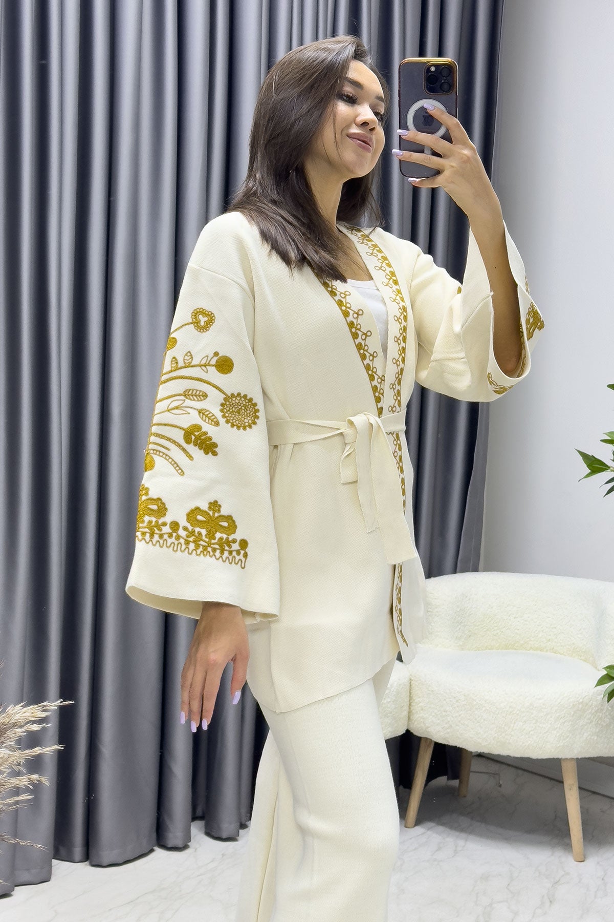 Beyaz Nakışlı Etnik Desen Kimona Pantolon İkili Takım