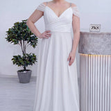 Beyaz Büyük Beden Piliseli Kruvaze Abiye Elbise