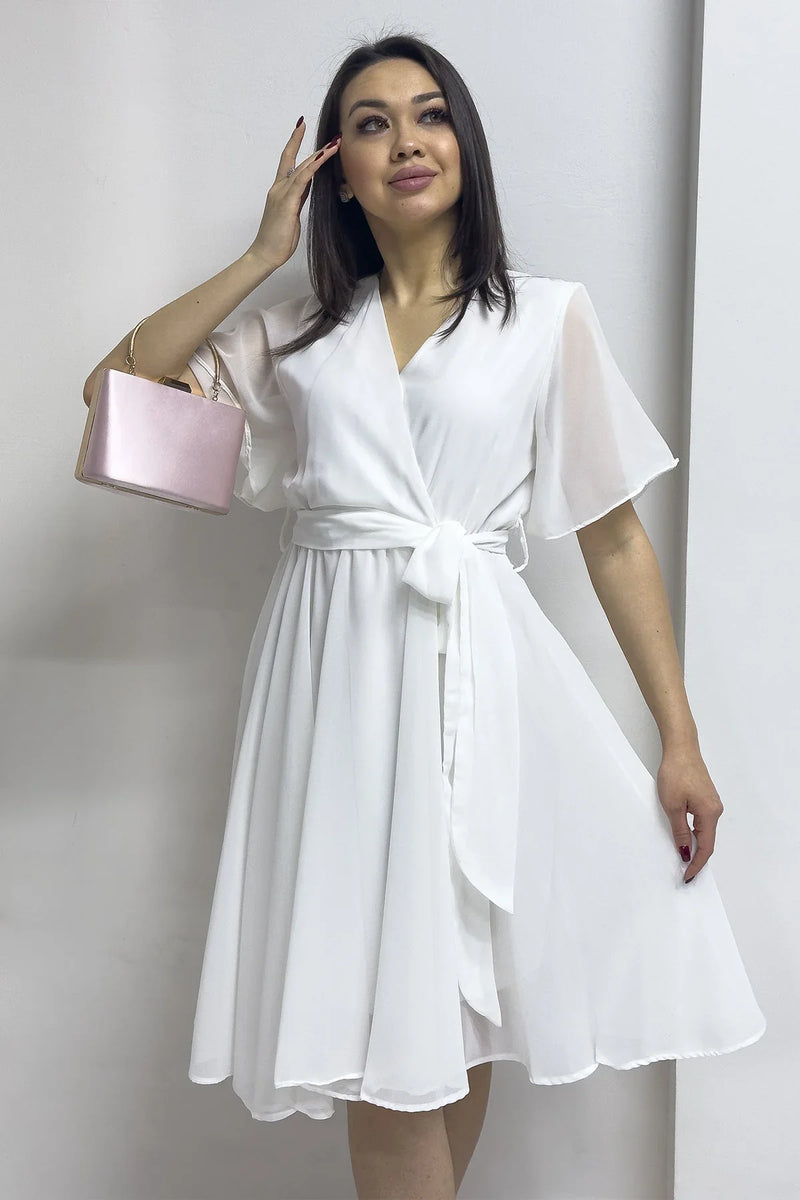 Beyaz Kloş Yarım Kol Büyük Beden Şifon Elbise

