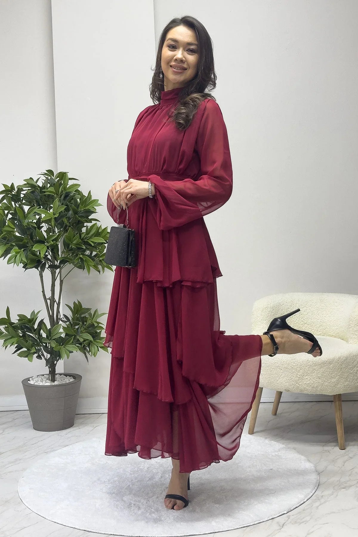 Bordo Dik Yaka Drape Detay Kat Kat Maxi Şifon Elbise - the ZKS