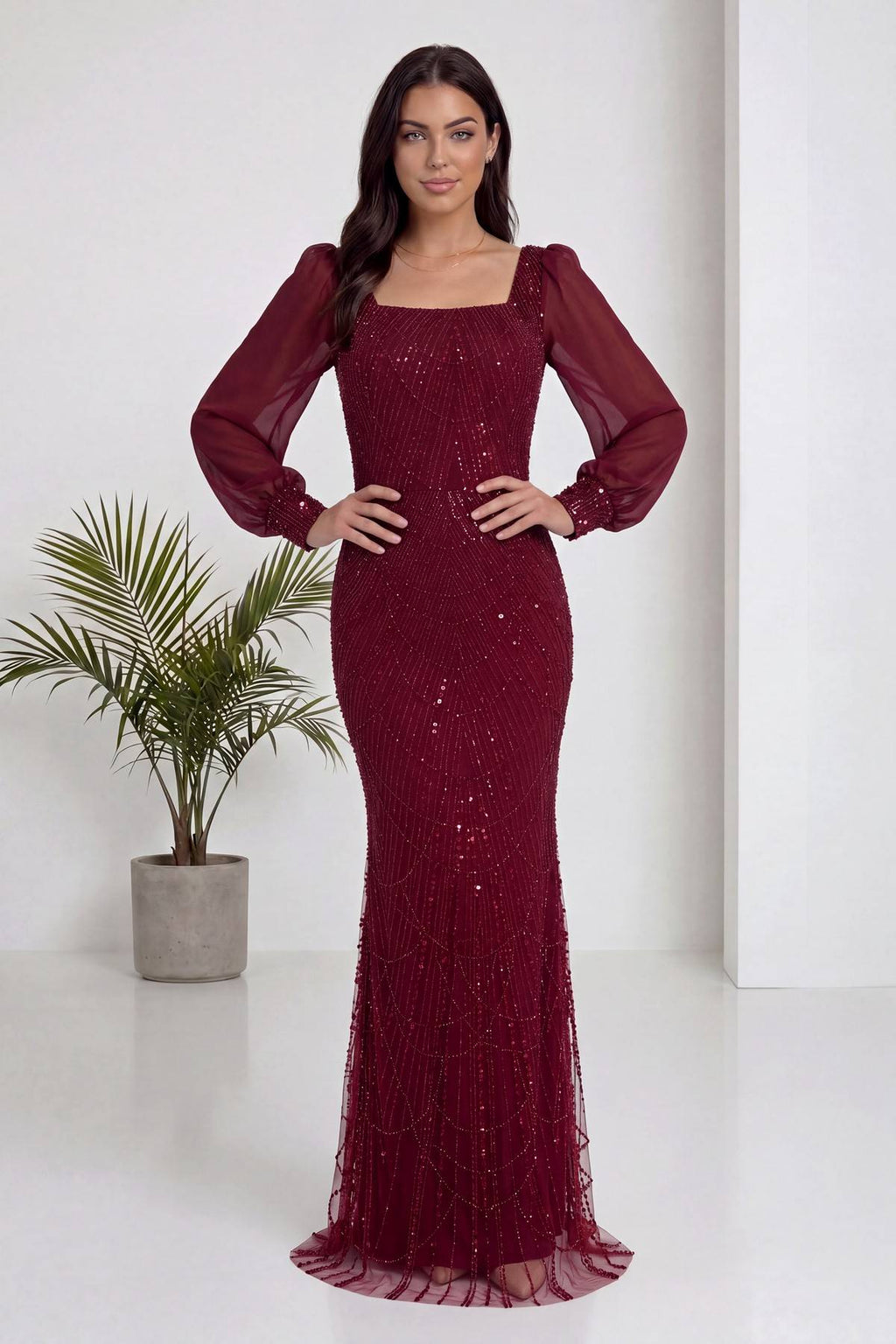 Bordo kare yaka şifon kollu balık kesim abiye elbise, ön cephe, pullu detaylar