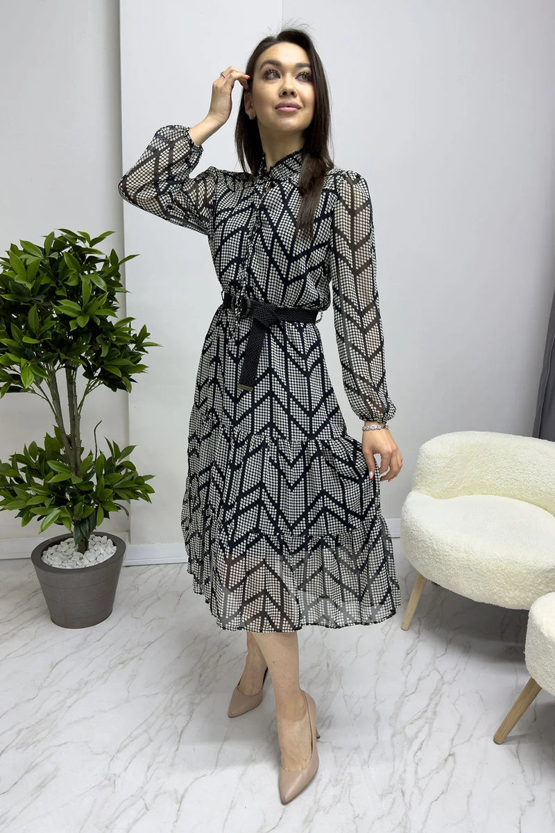 Siyah Puantiyeli Yaka Bağlamalı Kemerli Büyük Beden Şifon Elbise