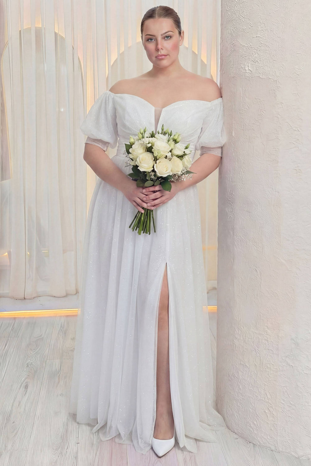 Yarım kol yırtmaçlı maxi boy simli tül beyaz büyük beden abiye elbise