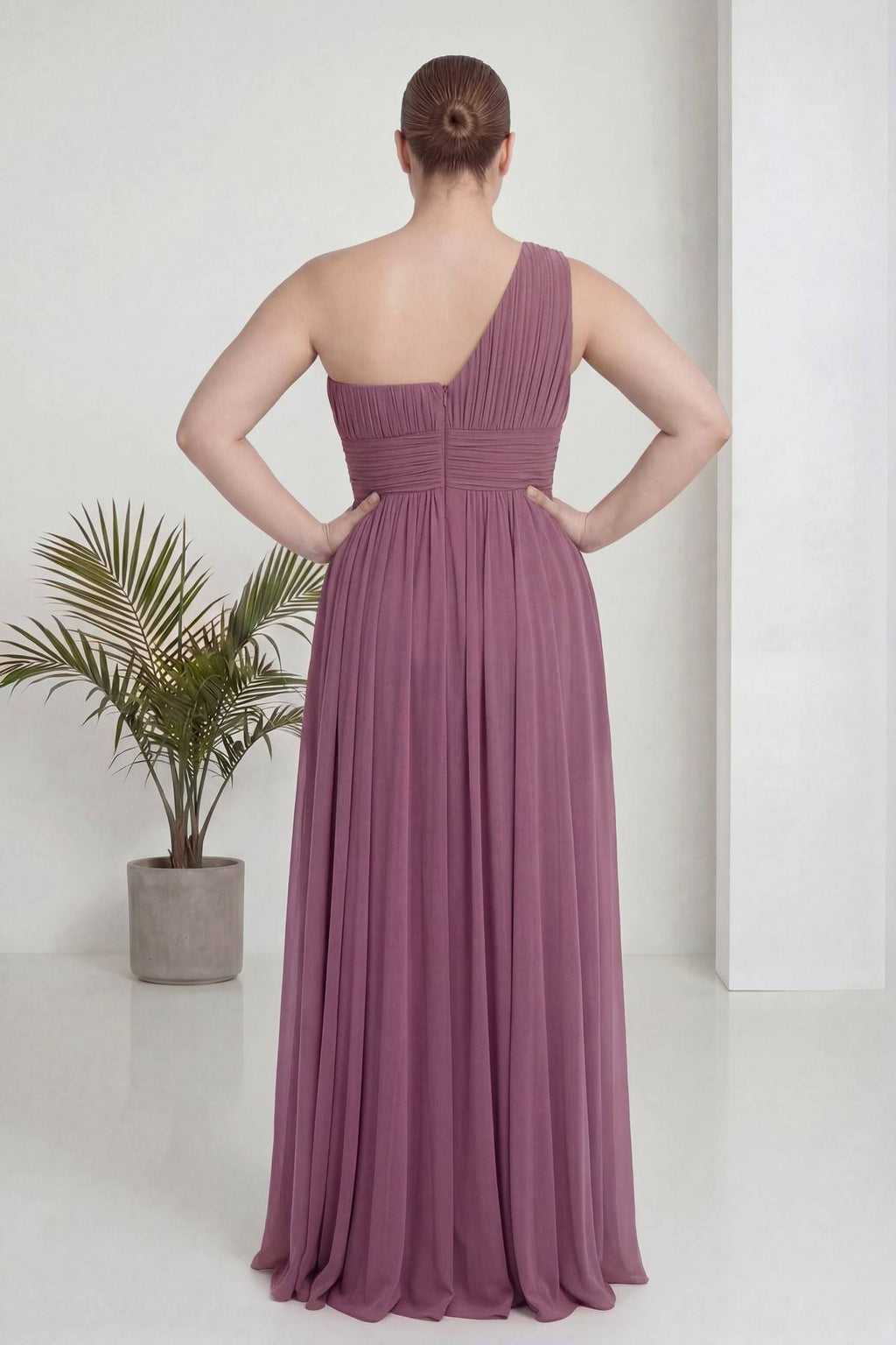 Büyük Beden Gül Kurusu Tek Omuz Piliseli Şifon Uzun Abiye